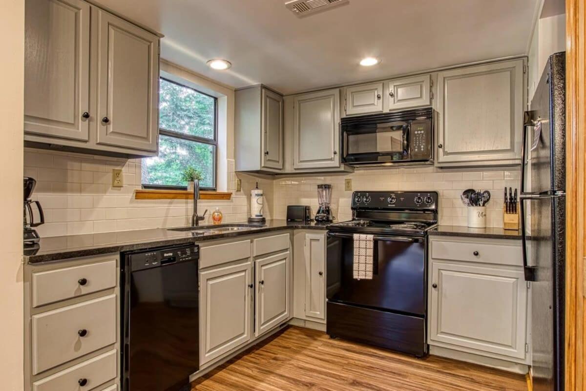 Pinecrest Townhomes-1King-2Queen Unit-Renovated Pigeon Forge Exterior foto